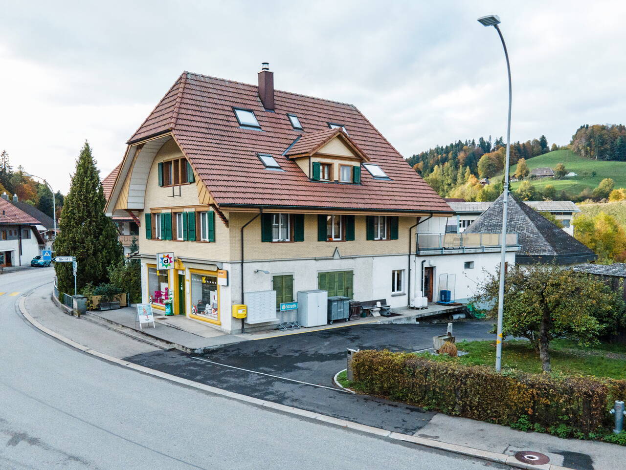 graenicher_strassenbau_dorfstrasse_wasen_01.jpg graenicher_strassenbau_dorfstrasse_wasen_01.jpg